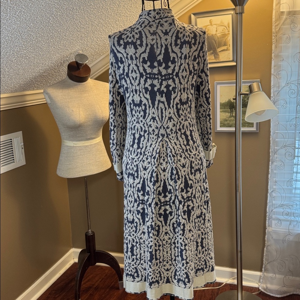 Long Cardigan - Picture 2 of 7